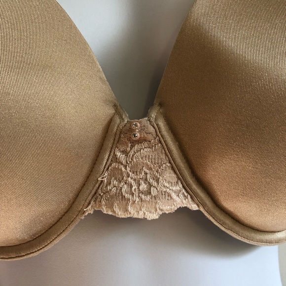 40C Vanity Fair Bra | Lace | Wired | Thick Straps - Picture 2 of 8